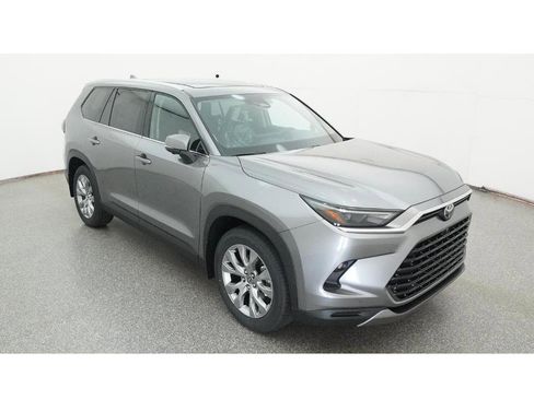 New 2026 Toyota Grand Highlander Limited image 13