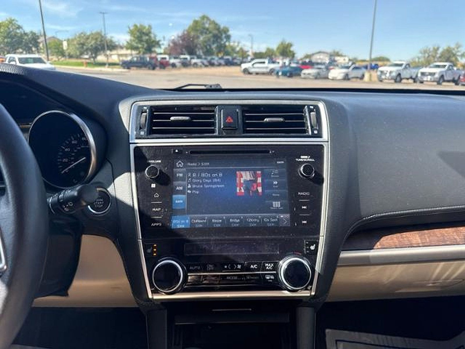 Used 2018 Subaru Outback 3.6R Limited AWD/4WD image 18