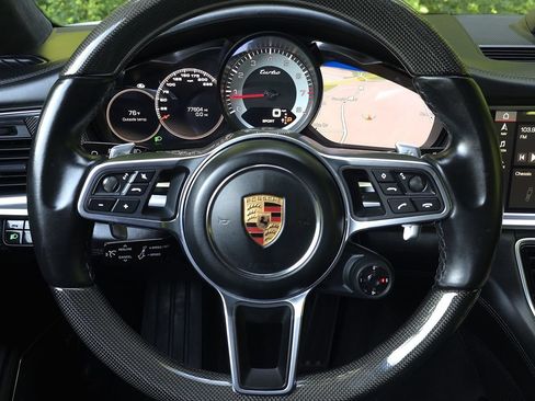 Used 2018 Porsche Panamera Turbo w/ Sport Package AWD/4WD image 33