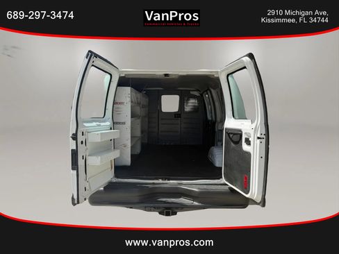 Used 2010 Ford E-350 and Econoline 350 Super Duty RWD image 12