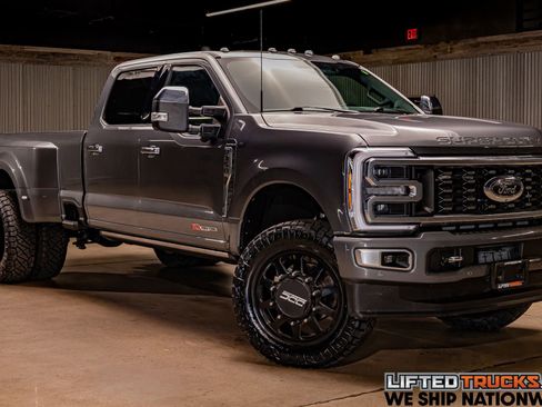 Used 2023 Ford F350 Platinum image 1