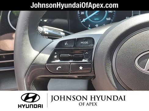 Used 2025 Hyundai Elantra SEL w/ Cargo Package FWD image 19