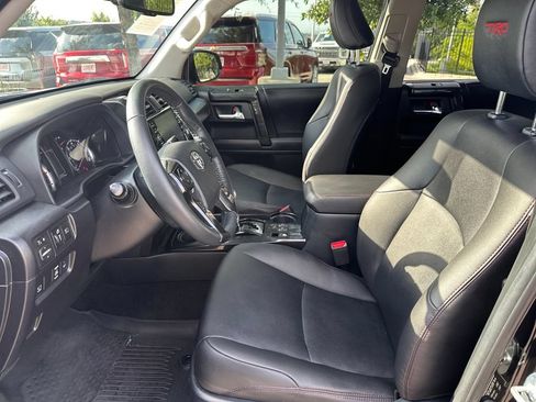 Used 2023 Toyota 4Runner TRD Off-Road Premium w/ Off Road Premium Plus Package AWD/4WD image 19