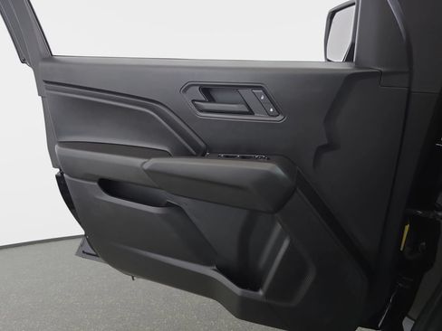 Used 2025 Chevrolet Colorado W/T RWD image 28