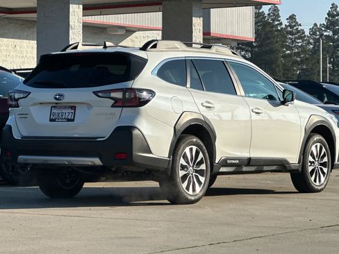 Certified 2025 Subaru Outback Limited XT image 3