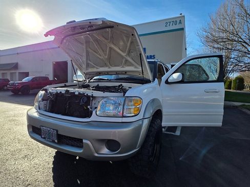 Used 2001 Toyota Sequoia SR5 image 25