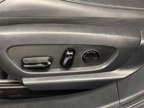 Used 2023 Lexus ES 300h F Sport image 17