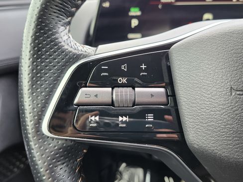 Used 2023 Nissan Ariya FWD image 38