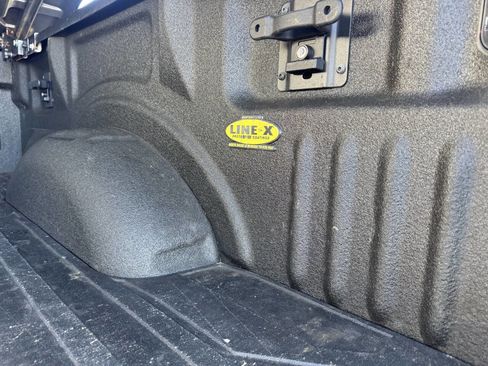 Used 2015 Ford F150 Lariat w/ Equipment Group 502A Luxury image 14