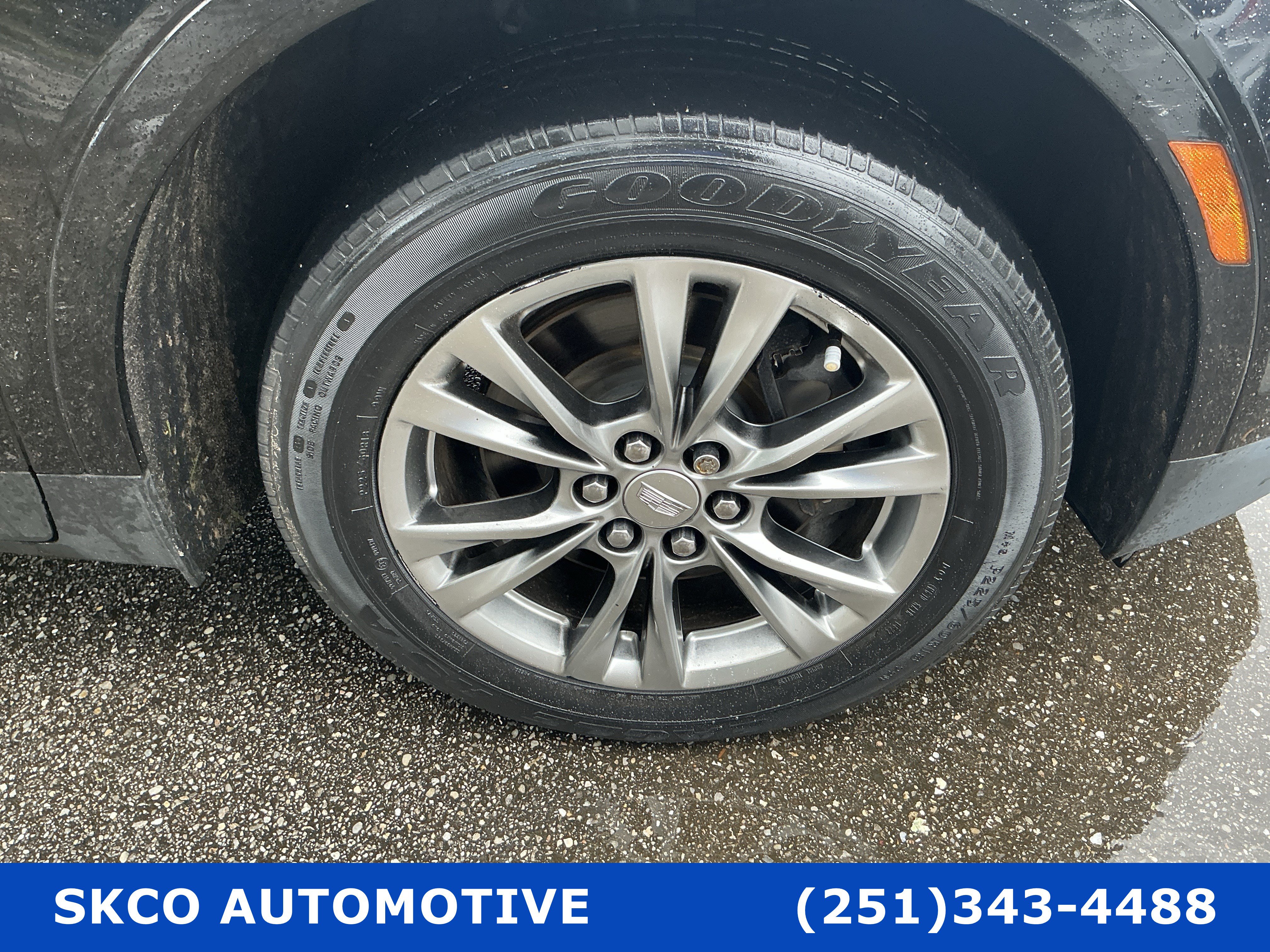 Used 2020 Cadillac XT5 Premium Luxury FWD image 9