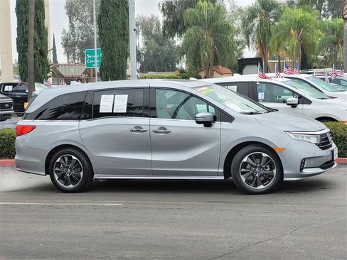 Used 2023 Honda Odyssey Elite image 4