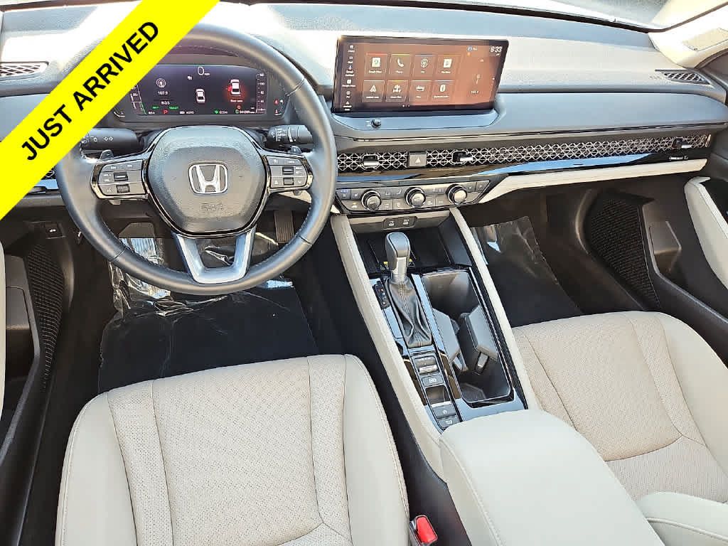 Used 2024 Honda Accord Touring image 10