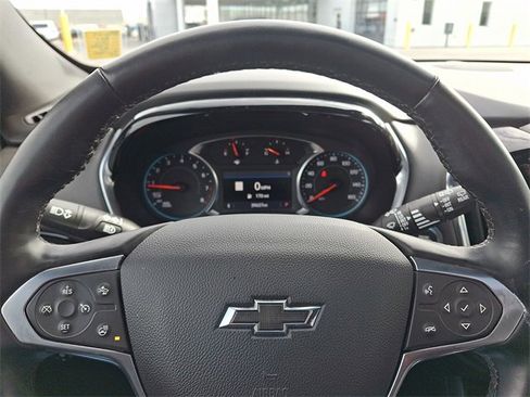 Used 2023 Chevrolet Traverse RS image 21