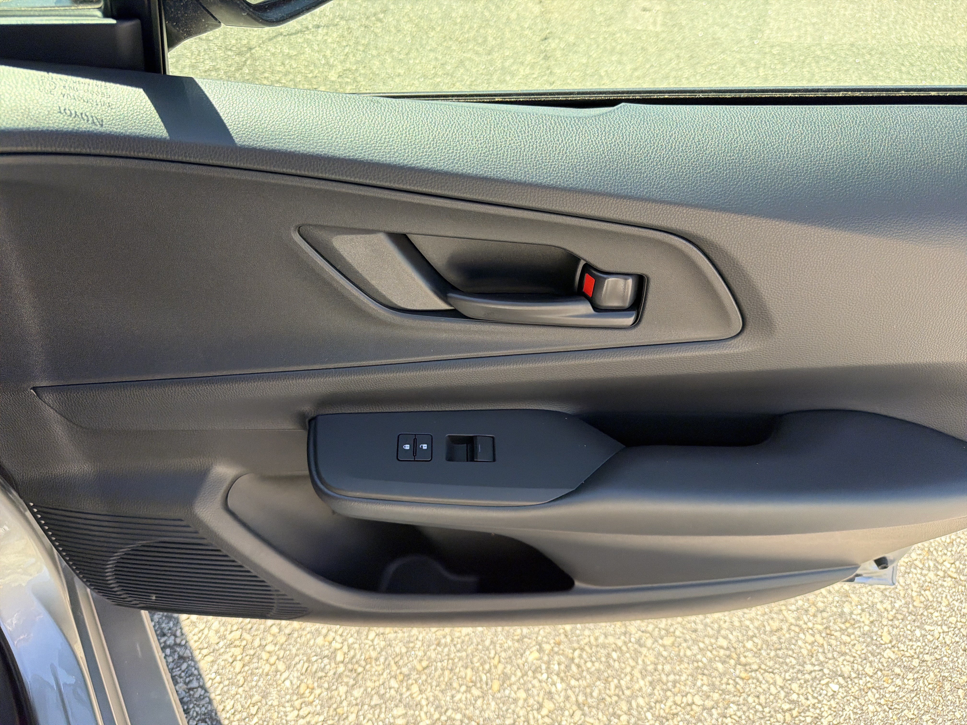 New 2027 Toyota Prius Plug-In Hybrid FWD image 14