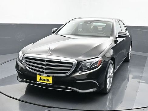 Used 2018 Mercedes-Benz E 300 4MATIC image 1