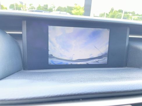 Used 2016 Lexus RC 200t RWD image 14