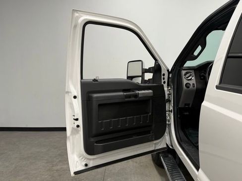 Used 2016 Ford F350 Lariat w/ Lariat Ultimate Package image 14