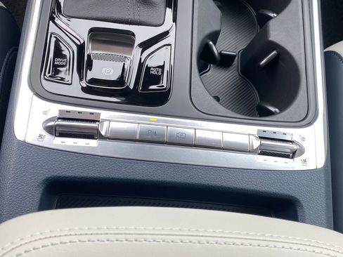 New 2026 Kia Carnival SX image 19