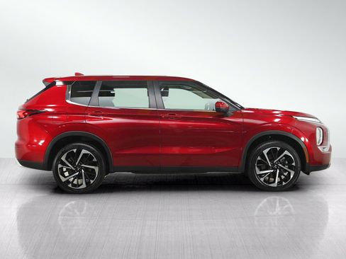 Used 2023 Mitsubishi Outlander SE AWD/4WD image 6