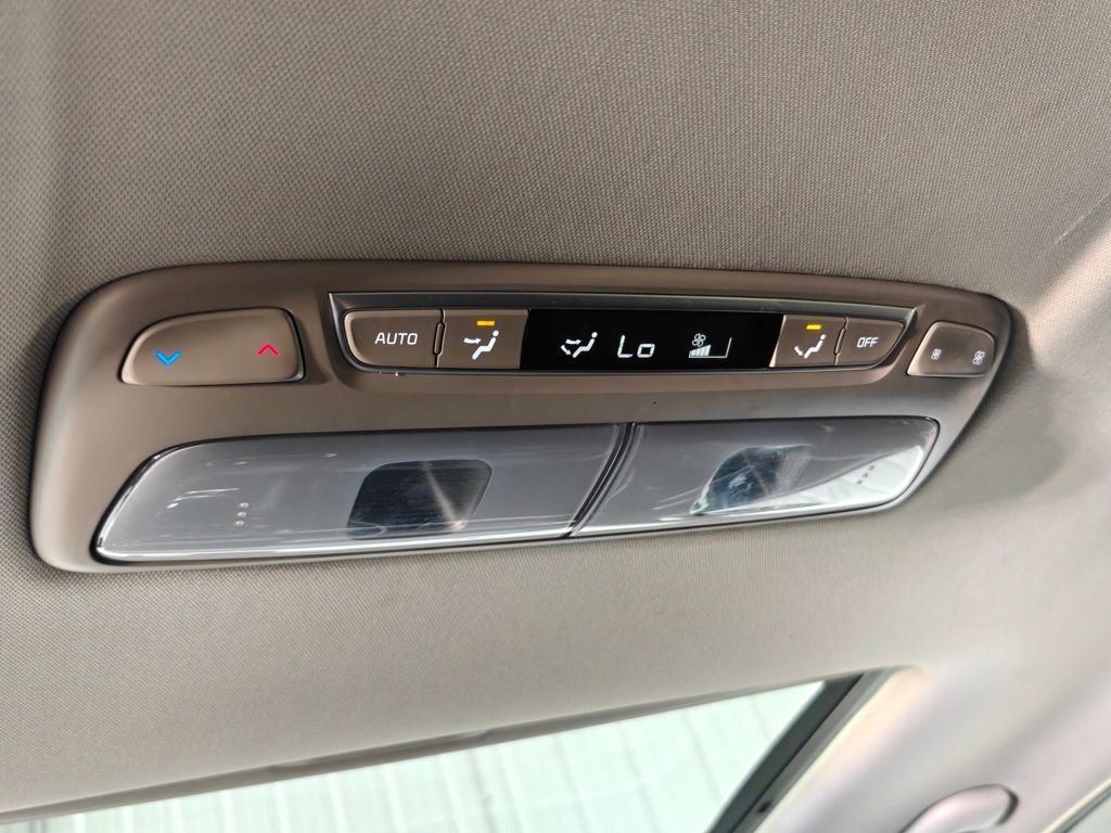 Used 2023 Kia Telluride EX w/ EX Captain's Chair Package AWD/4WD image 31
