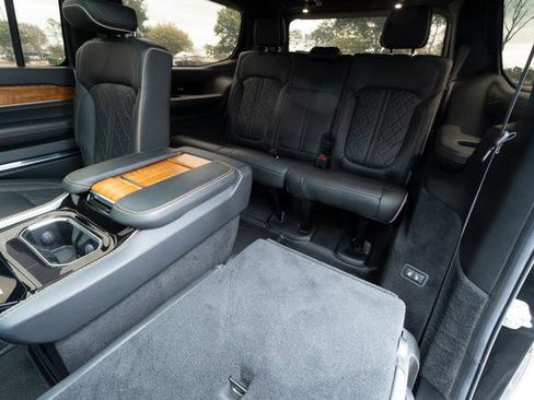 Used 2022 Jeep Grand Wagoneer Series III w/ Rear Seat Video Group 1 image 32