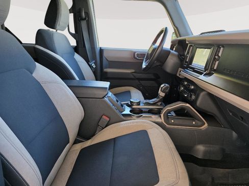 Used 2021 Ford Bronco Big Bend image 11