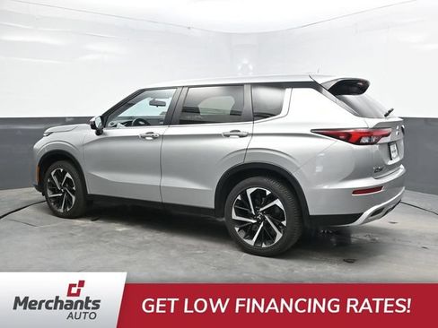 Used 2024 Mitsubishi Outlander SE AWD/4WD image 4