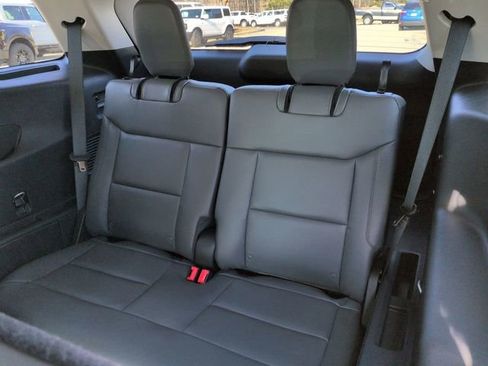 New 2026 Ford Explorer Active w/ Active Comfort Package image 13