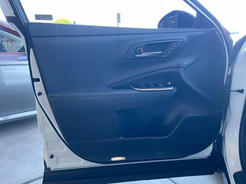 Certified 2025 Toyota Crown Signia w/ Advanced Technology Package image 13