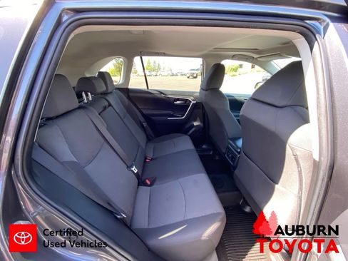 Certified 2022 Toyota RAV4 XLE w/ Convenience Package AWD/4WD image 18