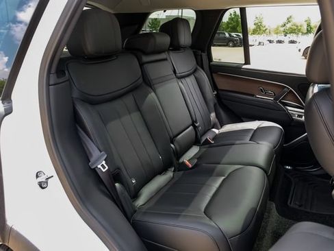 New 2026 Land Rover Range Rover SE AWD/4WD image 43