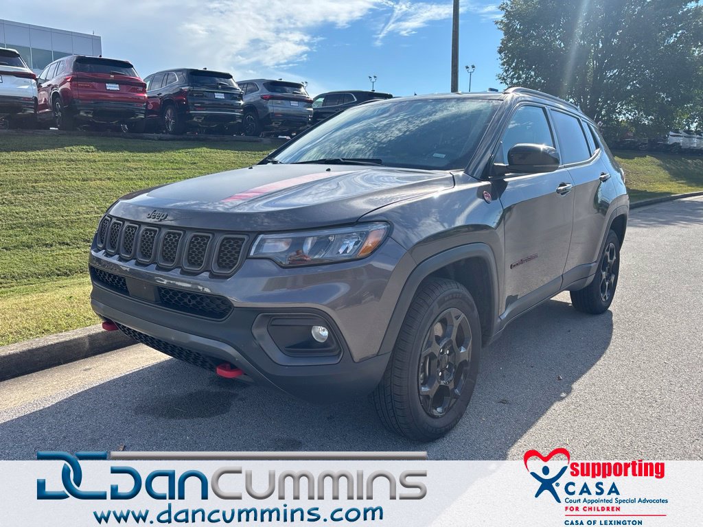 Used 2024 Jeep Compass Trailhawk AWD/4WD image 1
