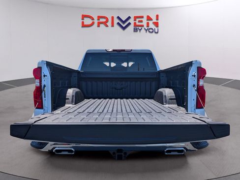 New 2026 Chevrolet Silverado 1500 LTZ w/ LTZ Premium Package AWD/4WD image 9