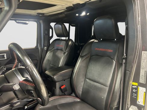 Used 2022 Jeep Gladiator Rubicon w/ Cold Weather Group AWD/4WD image 10
