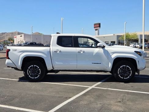 Certified 2026 Toyota Tacoma TRD Sport image 4