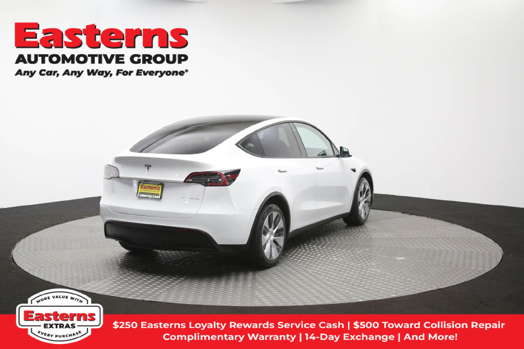 Used 2022 Tesla Model Y Long Range AWD/4WD image 36