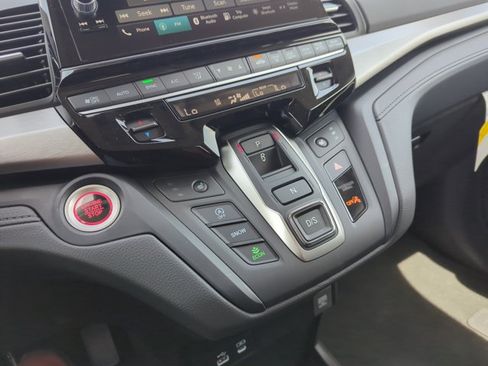 Used 2026 Honda Odyssey EX-L image 18