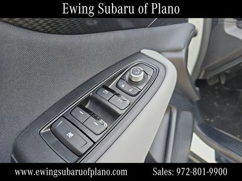 Used 2025 Subaru Outback Premium image 11