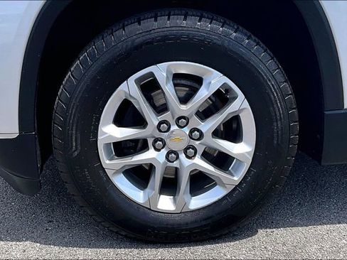 Used 2020 Chevrolet Traverse LT AWD/4WD image 30