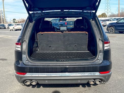 Used 2023 Lincoln Aviator Reserve w/ Equipment Group 201A image 12