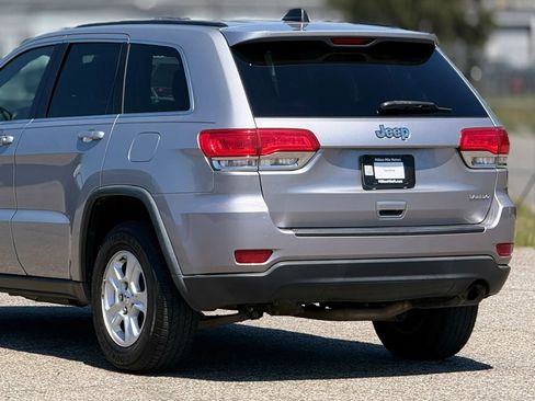 Used 2016 Jeep Grand Cherokee Laredo image 16