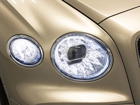 New 2026 Bentley Flying Spur Plug-In Hybrid AWD/4WD image 12