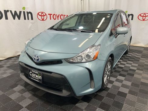 Used 2015 Toyota Prius V Three image 3