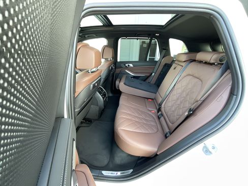 New 2026 BMW X5 sDrive40i w/ Executive Package RWD image 28
