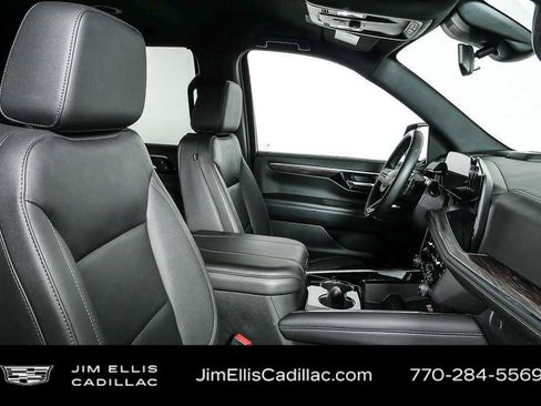 Used 2025 Chevrolet Tahoe LT RWD image 22