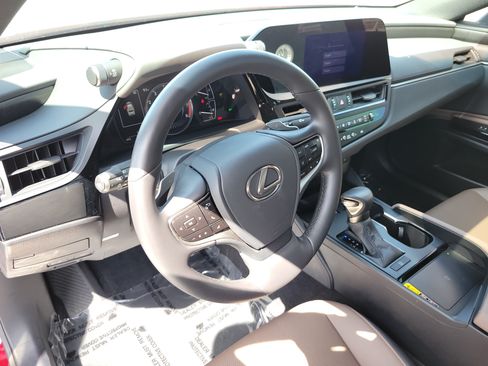 Certified 2025 Lexus ES 350 w/ Premium Package FWD image 22