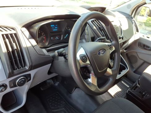 Used 2018 Ford Transit 350 XLT RWD image 9