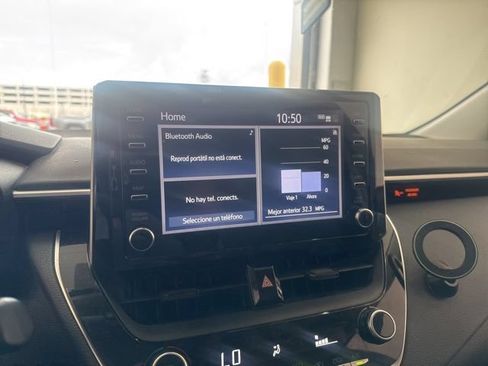 Used 2020 Toyota Corolla LE FWD image 20