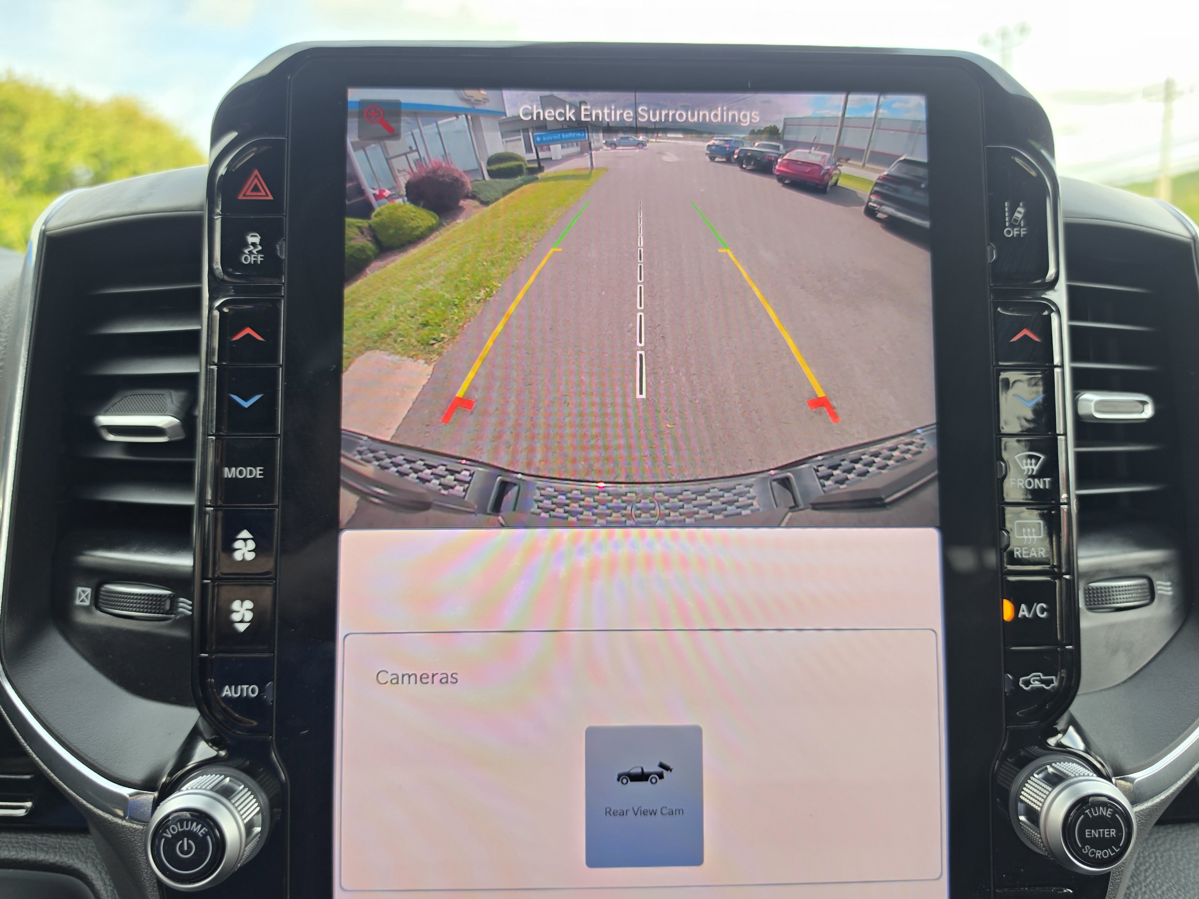 Used 2025 RAM 1500 Laramie w/ Night Edition AWD/4WD image 29