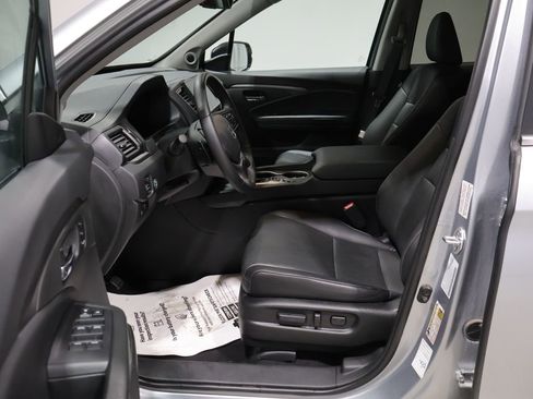 Used 2025 Honda Ridgeline RTL image 10